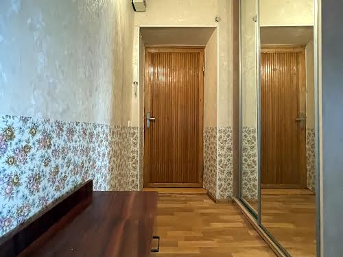 квартира за адресою Лабораторна вул., 46