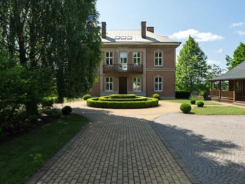 будинок за адресою с. Великі Дмитровичі, Київська