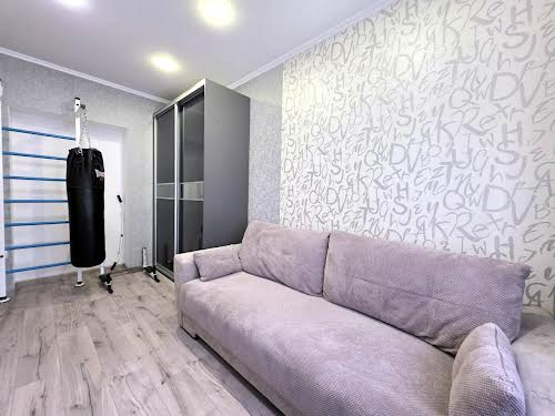квартира за адресою Ветеранів Праці вул., 21