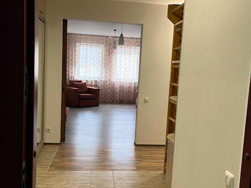 квартира за адресою Анни Ахматової вул., 13