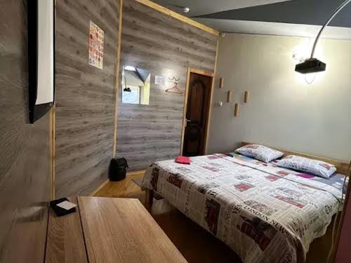 квартира за адресою Лазнева вул., 8