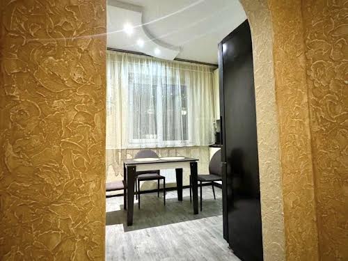 квартира за адресою Академіка Амосова вул., 7
