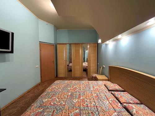 квартира за адресою Шота Руставелі вул., 27