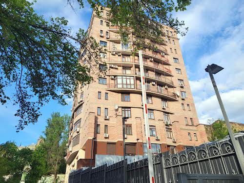 квартира за адресою Олександра Кониського вул., 28А-30А