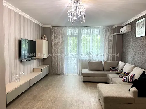 квартира за адресою майдан Героїв Небесної Сотні пл. (Руднєва майдан), 14/1