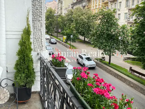 квартира за адресою Антоновича вул. (Горького), 20