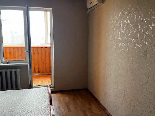 квартира за адресою Анни Ахматової вул., 19