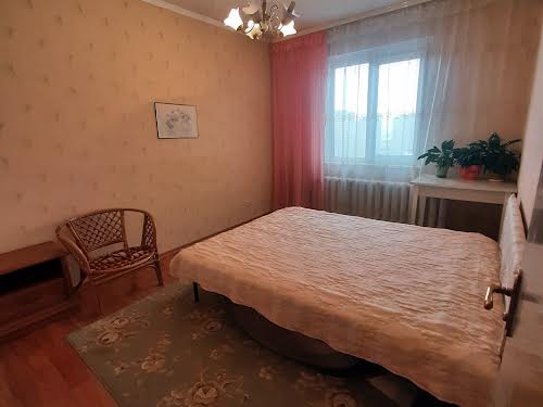 квартира за адресою Милославська вул., 45
