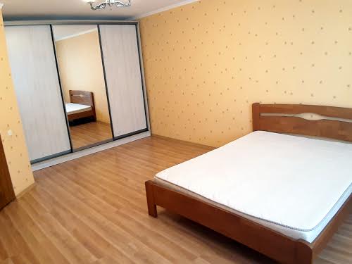 квартира за адресою Машиностроителей, 1Б