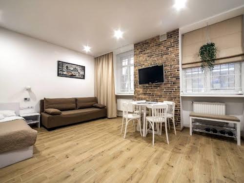 квартира за адресою Шота Руставелі вул., 18