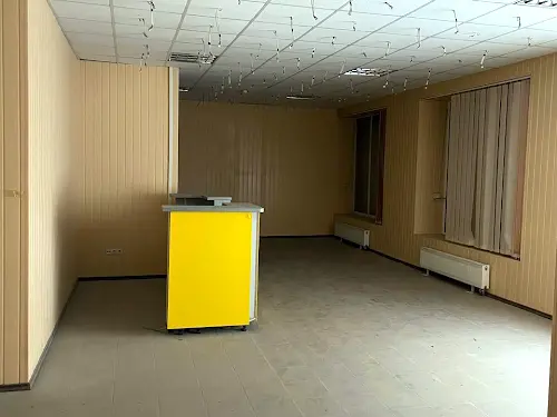 комерційна за адресою Різдвяна вул., 50
