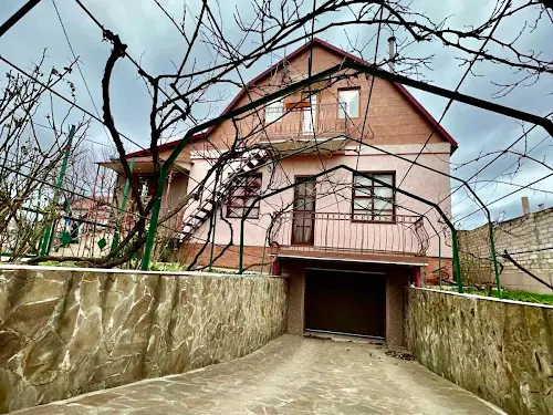 будинок за адресою Оранжерейна вул., 112
