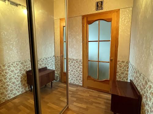 квартира за адресою Лабораторна вул., 46