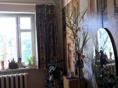 квартира за адресою Івана Миколайчука вул., 7