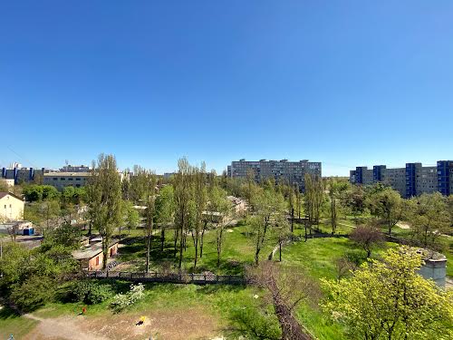 квартира за адресою Братиславська вул., 4