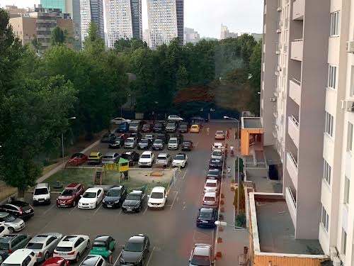 квартира за адресою Ростиславська вул. (Маршала Рибалка), 5Б