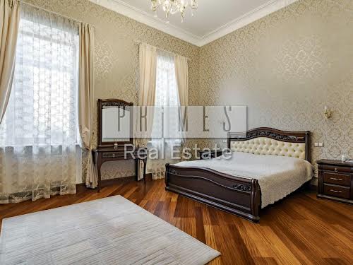 дом по адресу с. Лесники, Ватутина пер.