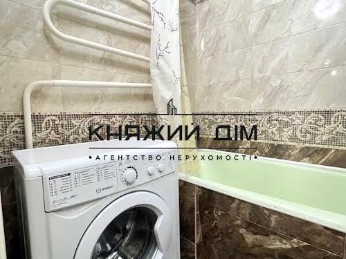 квартира за адресою Машинобудівна вул., 8