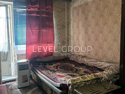 квартира за адресою Ревуцького вул., 24/4
