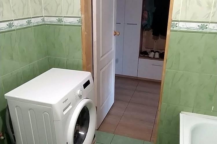 1832441444318017