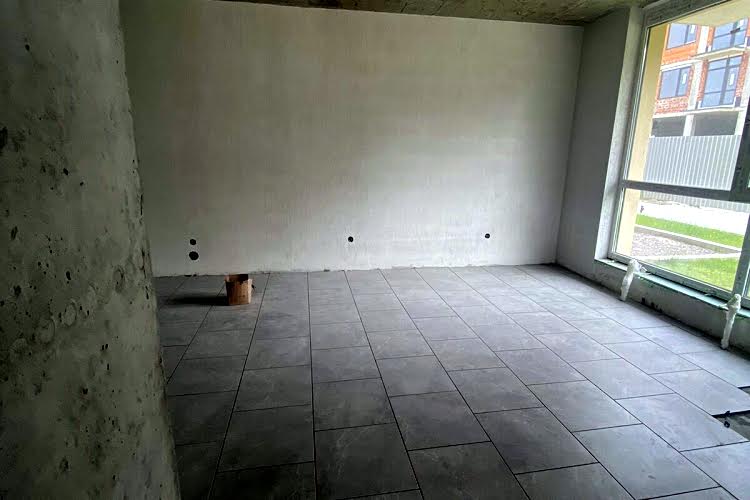 1835358325534384
