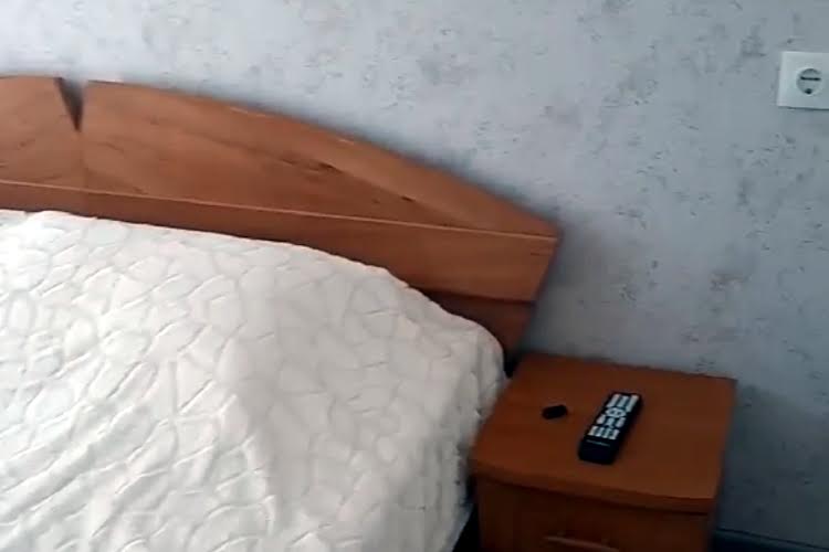 1832714879668496