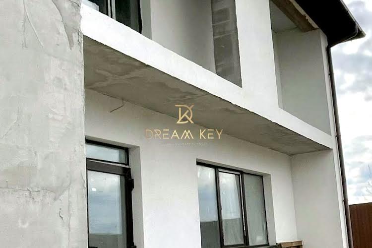 1828389500776872