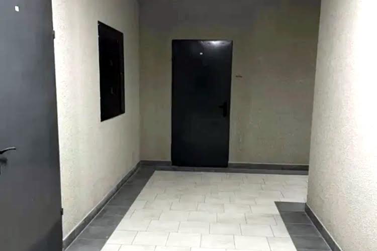 1832265746434915